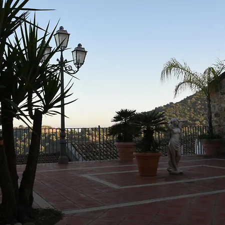 Sognando Nel Borgo