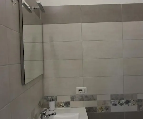 Sognando Nel Borgo * 罗卡伊恩佩里亚莱